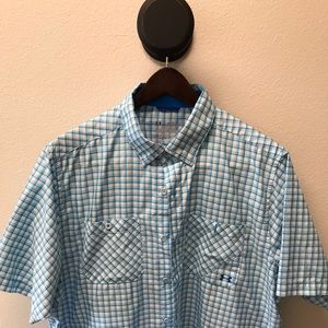 Under armor Short Sleeved Shirt XL